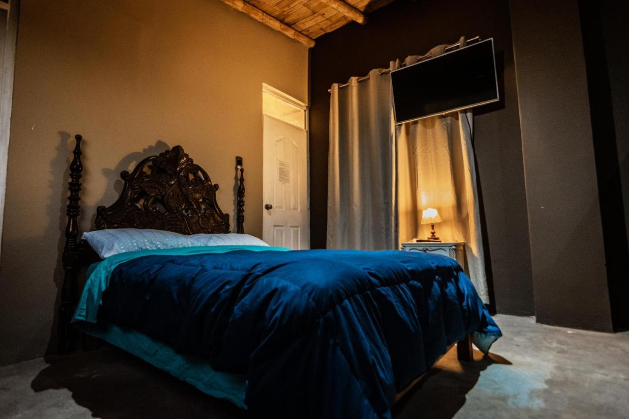 Luchy'S Country House Hostel Ica Luaran gambar